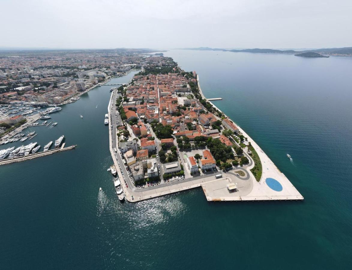 Apartments Mtv With Privatne Parking Zadar Exterior foto